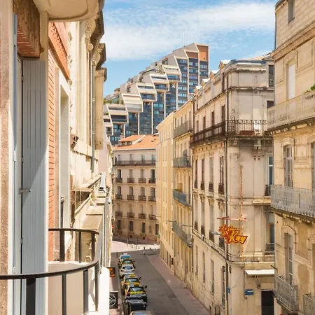 Appartement La Comedie De Vanneau - Acte 1 - 4 *