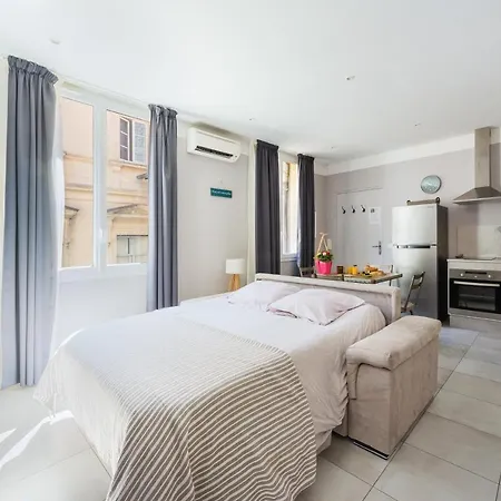 La Comedie De Vanneau - Acte 1 - 4 Appartement