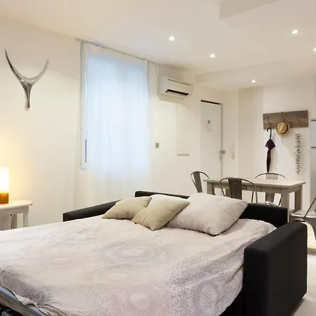La Comedie De Vanneau - Acte 1 - 4 Appartement *